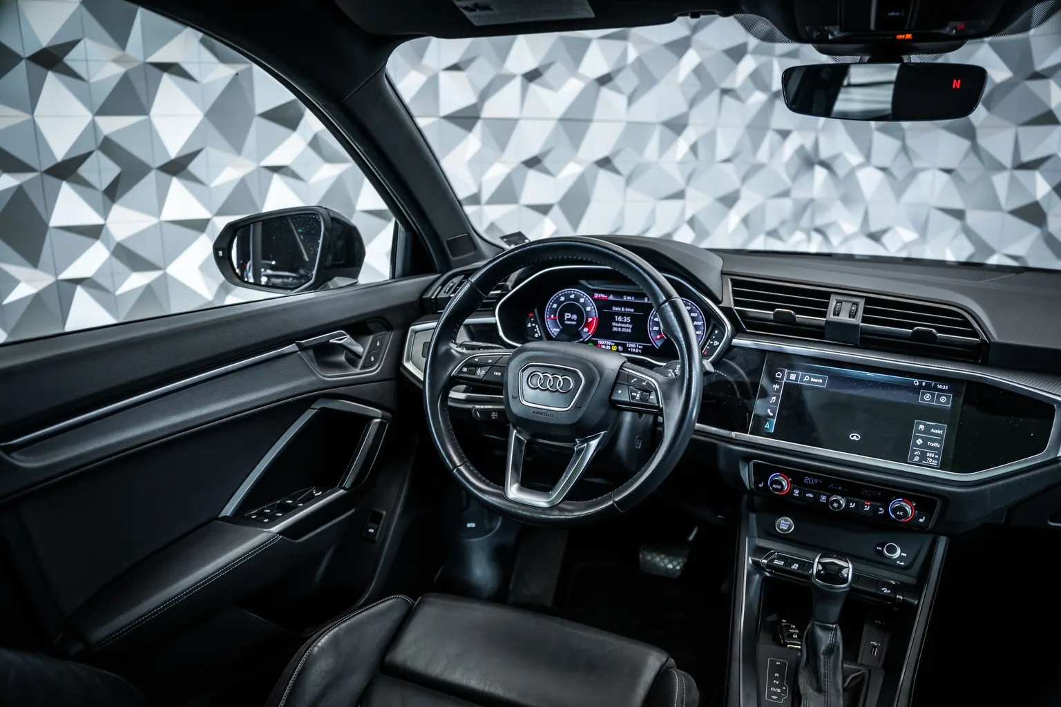 Audi Q3 2.0 TFSI Quattro*Pano*Camera – снимка 10