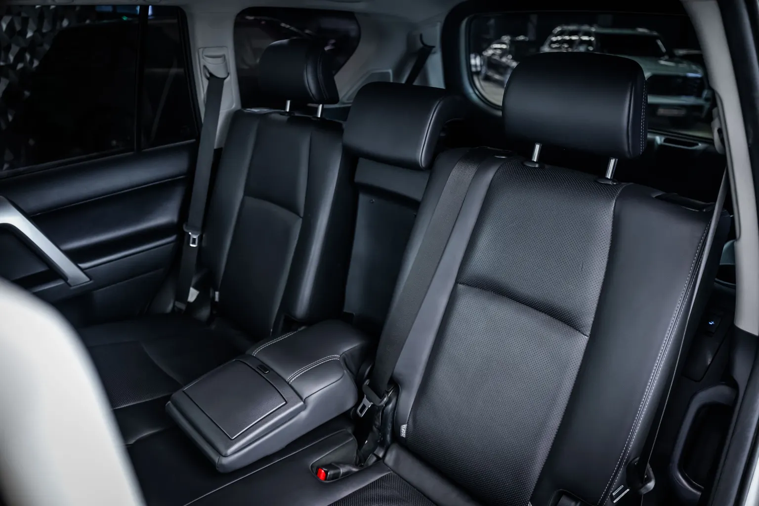 Toyota Land cruiser 2.8 D-4D*TEC-Edition*360 – снимка 15