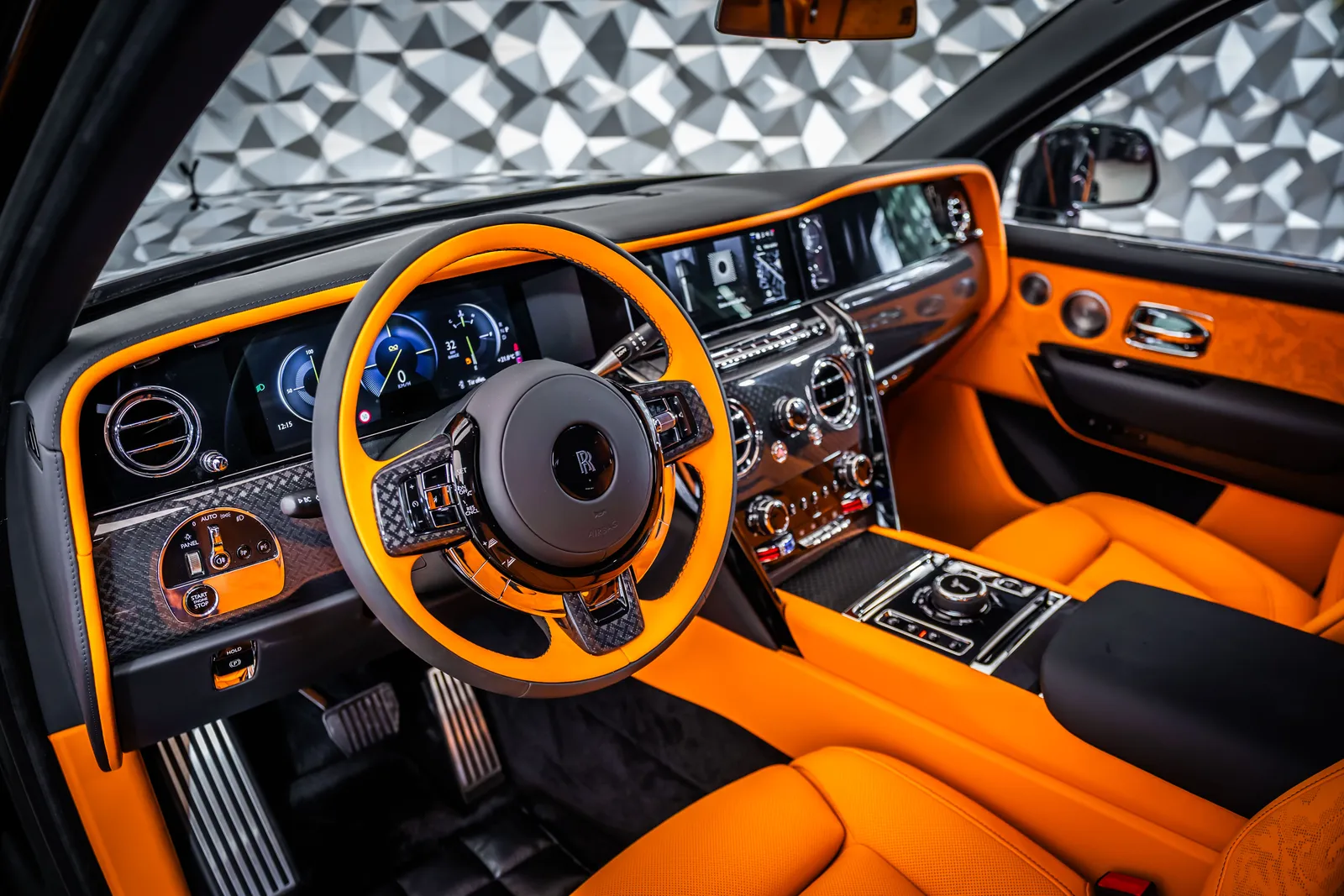 Rolls-Royce Cullinan Black Badge Series II – снимка 8