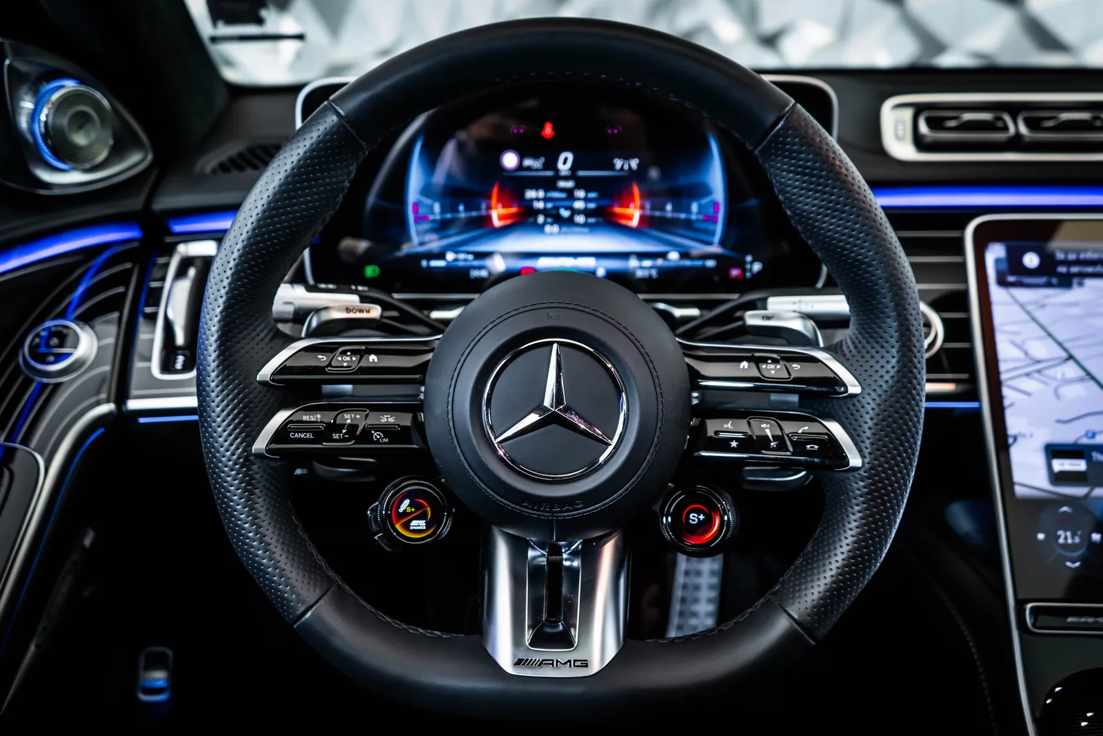 Mercedes-Benz S 63 AMG E Performance L* Headup* Carbon* Ceramic* NightP* – снимка 9
