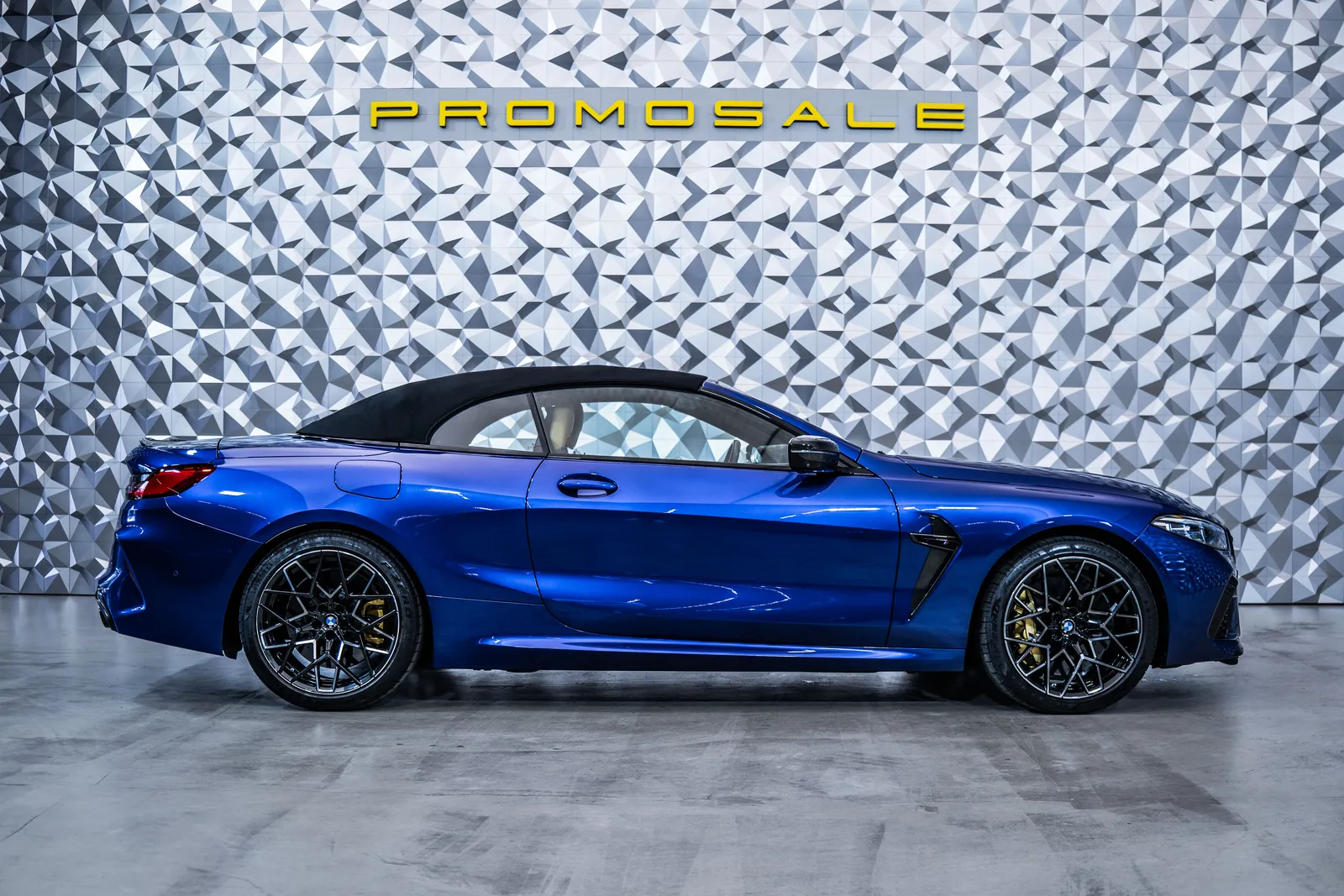 BMW M8 Competition Cabriolet Carbon*B&W – снимка 6