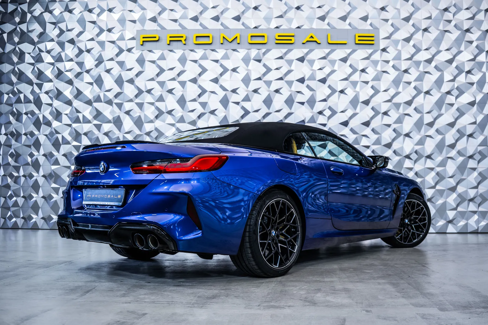 BMW M8 Competition Cabriolet Carbon*B&W – снимка 4