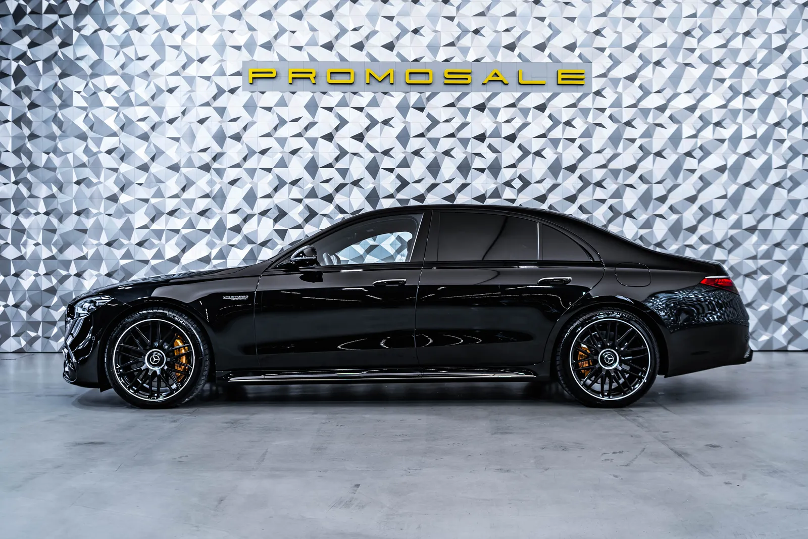 Mercedes-Benz S 63 AMG L 4M+*Burm4D*Carbon*Монитори*Pano*FirstCl – снимка 3