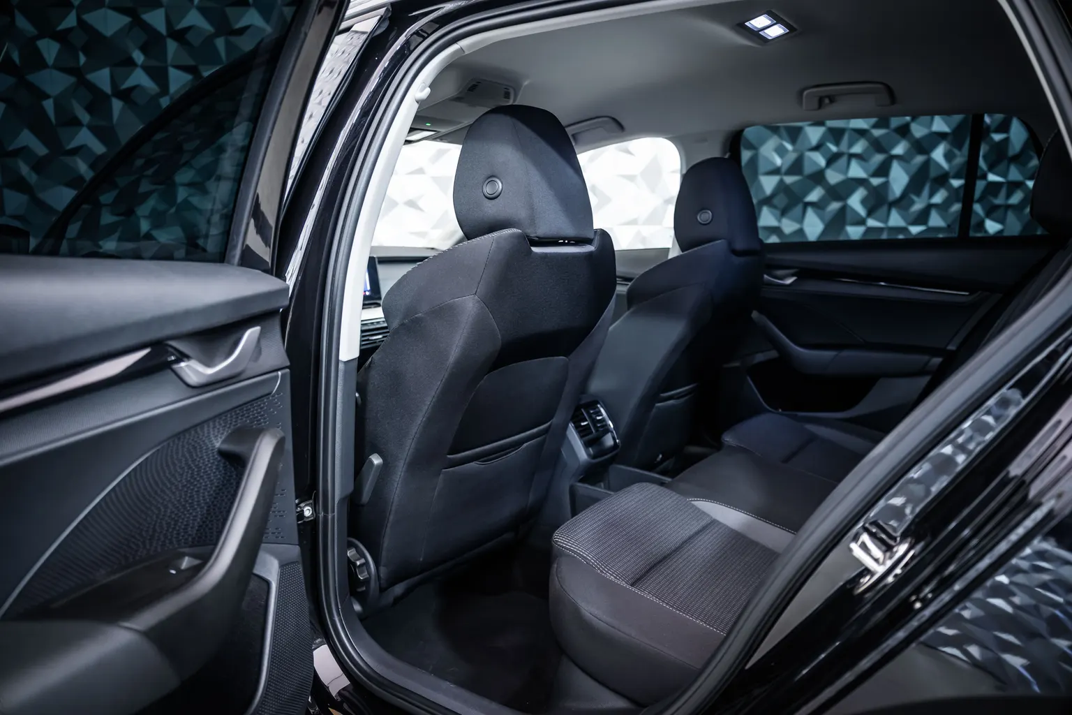 Skoda Octavia 2.0 TDI DSG 150 – снимка 15