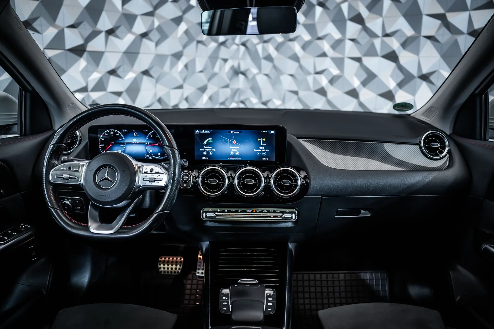 Mercedes-Benz GLA 220 d 4M AMG*Pano*Camera – снимка 12