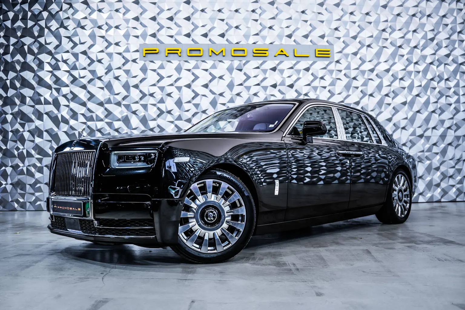 Rolls-Royce Phantom VIII*StarLights*Massage*360*TV*22 – снимка 1