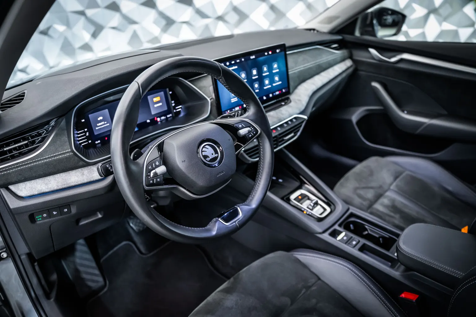 Skoda Octavia 2,0 TDI DSG 2.0 Litre, Diesel, Automatic – снимка 8