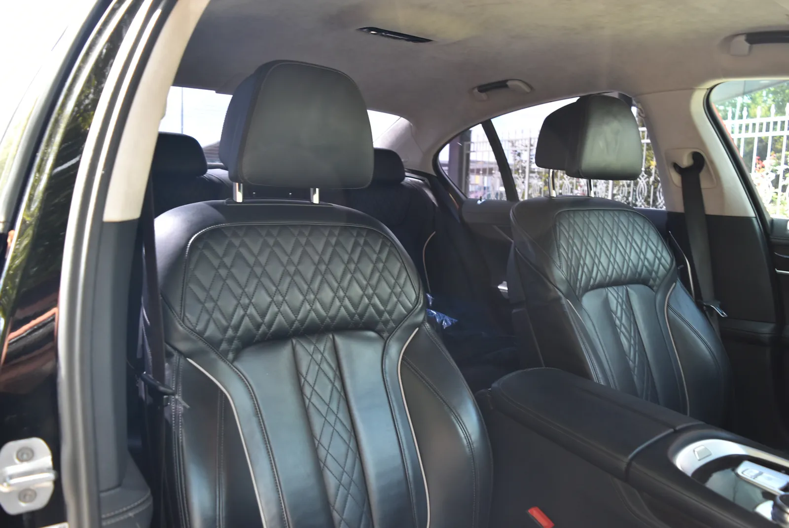 BMW 740 d xDrive*SoftCl*360*DisplayKey* – снимка 12
